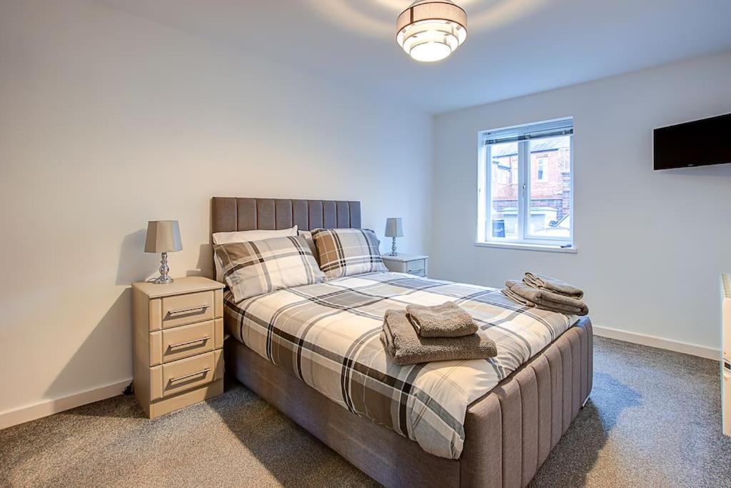Sunderland Short Stays 2 Bedroom Apartment Free Parking Fulwell Sr6 Esterno foto
