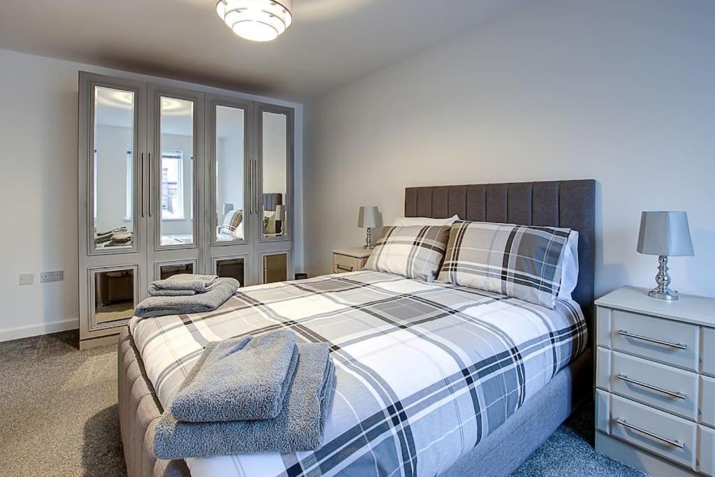 Sunderland Short Stays 2 Bedroom Apartment Free Parking Fulwell Sr6 Esterno foto